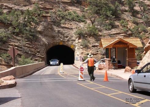 Zion - Mt. Carmel - Tunnel, Zion National Park, Washington County / Utah