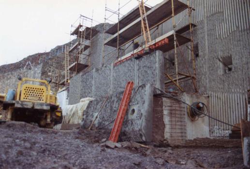 R3 Retaining Wall at Pen-y-Clip, A55 Expressway, North Wales