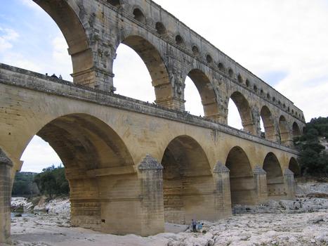 Pont du Gard, Nîmes