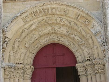 Eglise Saint-Pierre de la Tour 12ème siècle 15ème siècle 18ème siècle , Aulnay-de-Saintonge, Charente-Maritime, Poitou-Charentes, France