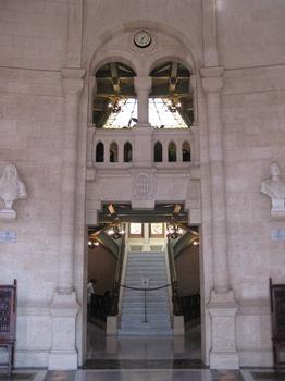 Palais de justiceSalle des Pas Perdus: accès aux escaliers, Principauté de Monaco: Palais de justice Salle des Pas Perdus: accès aux escaliers, Principauté de Monaco
