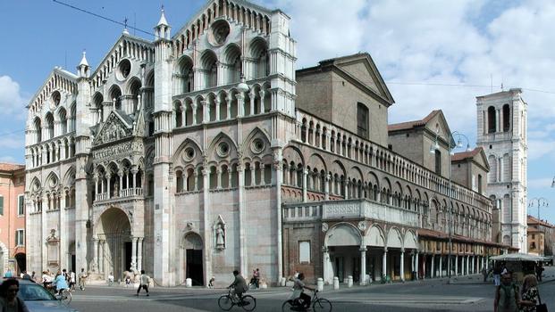 Cathédrale San-Giorgio, Ferrara