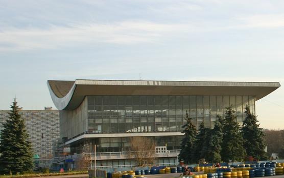Pavillon soviétique de l'expo 1967 de Montréal, reconstruit à Moscou