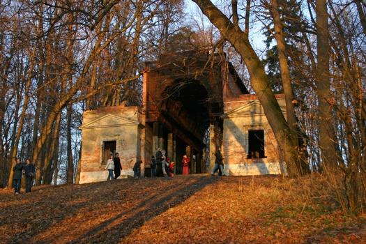 Tsaritsino - Pavilion Milovida 1800 by architect I. V. Egotov