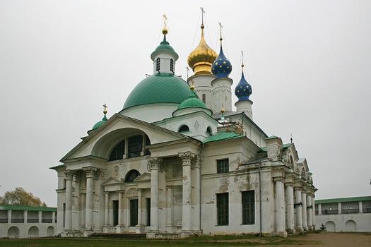 17th-century churches, dedicated to the Conception of St Anna and to the Transfiguration of Our Saviour. The Yakovlevsky monastery. Rostov (Rostov the Great), Yaroslavl Oblast, Russia