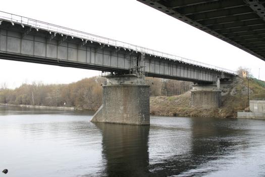 Dorogomilovsky Railroad Bridge crossing Moskva River in Moscow