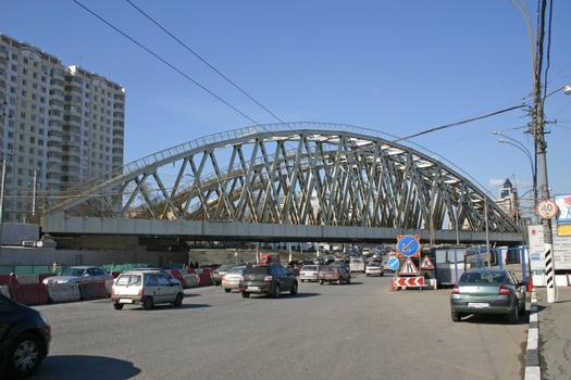 Paveletsky-Eisenbahnüberführung, Moskau