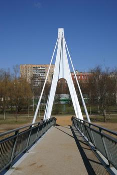 Rostokinsky footbridge across Yauza river