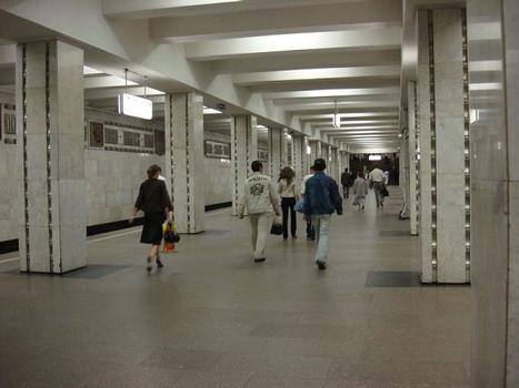 Metrobahnhof Swiblowo, Moskau