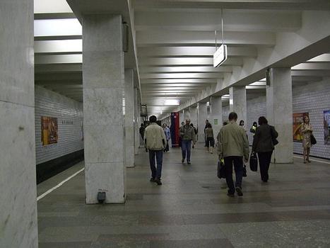 Metrobahnhof Beljajewo