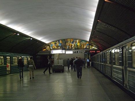 Cherkizovskaya Metro Station