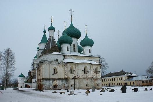 Abraham monastery founded in the 11th century and one of the oldest in Russia. Its cathedral, commissioned by Ivan the Terrible in 1553. Rostov, Yaroslavl Oblast, Central Federal District, Russia