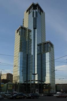 Sokolinaya gora Business-Centre (2007) in Moscow, Semenovskay square
