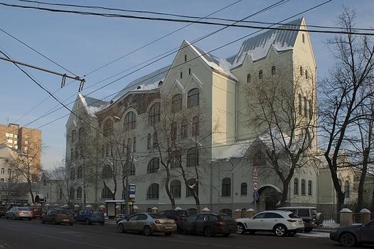 Schulgebäude (Bolschaja Pirogowskaja 9)