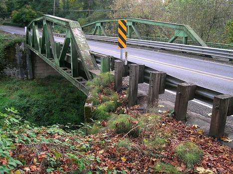Abernethy Creek Bridge