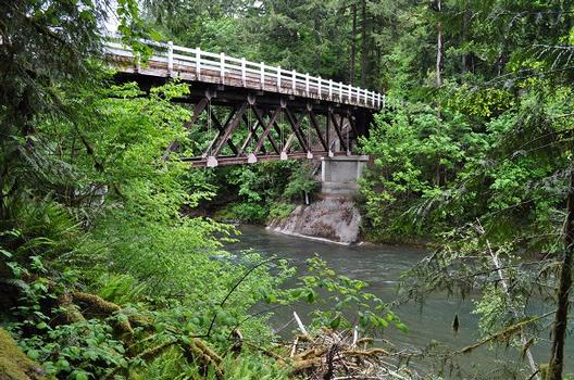 Cascadia Park Bridge