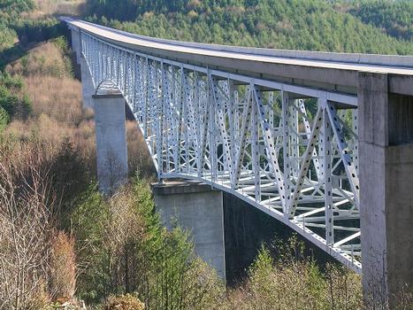 Hoffstadt Creek Bridge