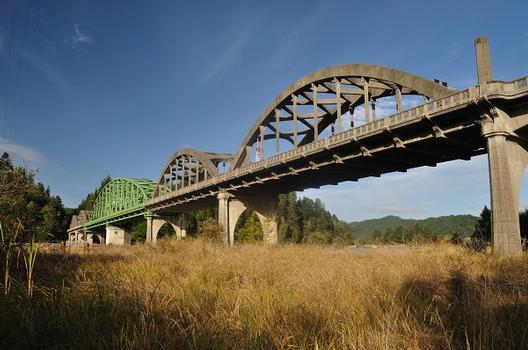 Umpqua River Bridge