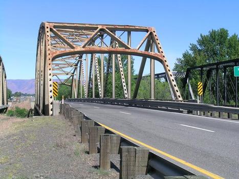 US 12: Naches River Bridge (Westbound)