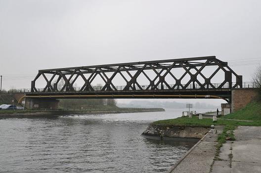 Nimy rail bridge