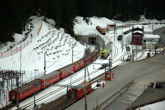 Zugwaldtunnel - Portal Selfranga