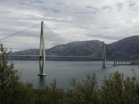 Helgelandbrücke
