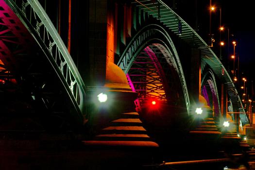 Pont Theodor-Heuss pour la Luminale