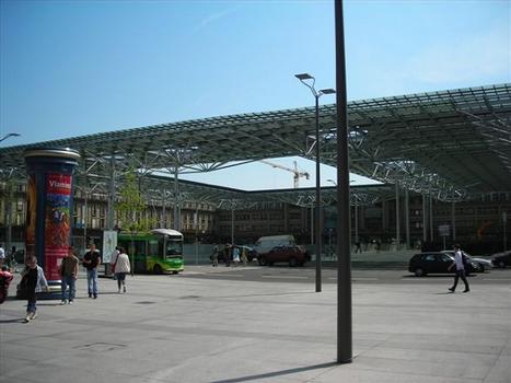 Amiens Station Plaza Roof