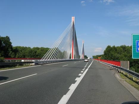 D11 Podebrady Elbe River Motorway cable-steyed bridge