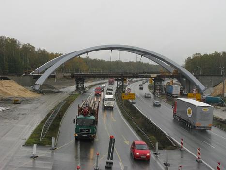Katowice-Murckowska A4 Overpass: a view to the arch bridge