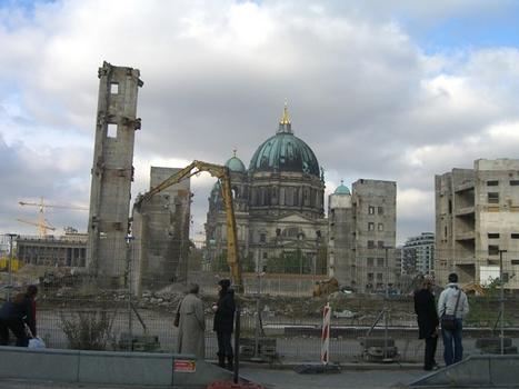 Die Reste des Palastes der Republik in Berlin Mitte