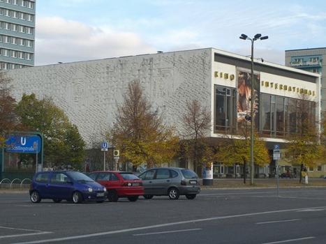 Kino International in der Karl Marx Allee in Berlin Mitte