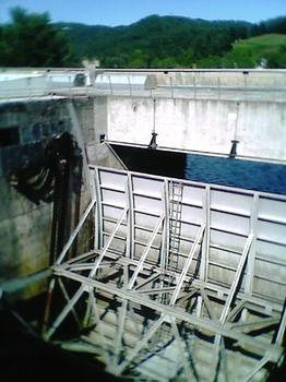 Argentat Dam