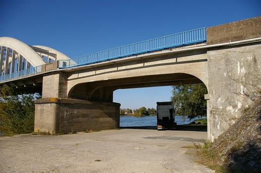 Straßenbrücke Muides-sur-Loire