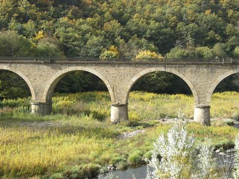 Viaduc ferroviaire de Peyredeyre