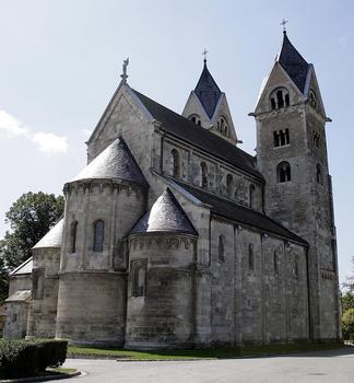 Spätromanischen Kirche im nordwestungarischen Lèbèny