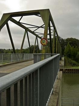 Fischteich-Brücke