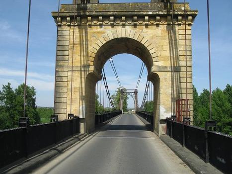 Le Mas-d'Agenais, Garonne-Brücke