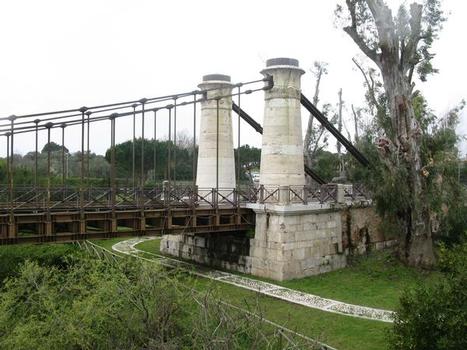 Minturno, Ponte Pensile Borbonica (1832)