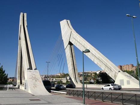 Valladolid, Puente Hispanoamerica
