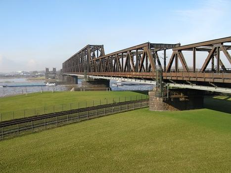 Duisburg-Hochfeld Railroad Bridge