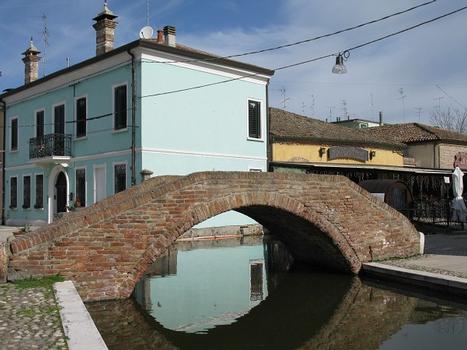 Comacchio, Ponte Piccolo
