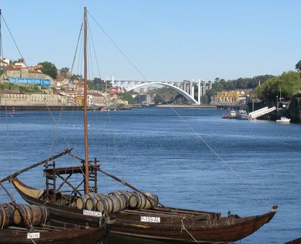 Porto, Ponte de Arrabida