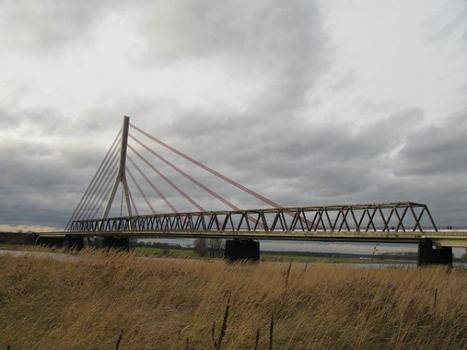 Rheinbrücke Wesel – Niederrheinbrücke