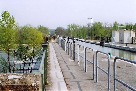 Bec d'Allier, Pont Canal de Guétin(Canal Latéral de la Loire)
