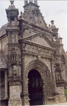 Eglise Saint-Miliau et enclos paroissial