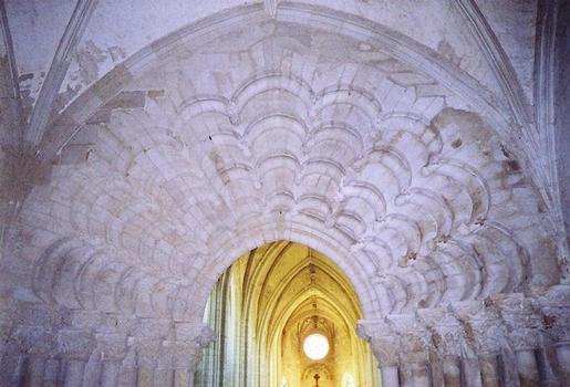 Celles-sur-Belle, Abteikirche Notre Dame