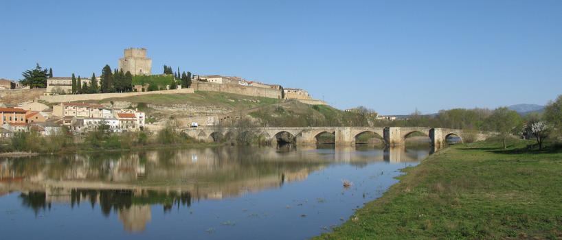 Ciudad Rodrigo, römische Brücke über den Rio Tormes