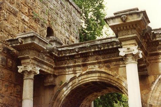 Antalya, Hadrianstor, 2. Jh. n. Chr