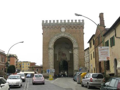 Siena, Antiporta di Camollia